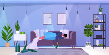 Şişelerle uyuyan üzgün adam alkolik yalnız içen depresif sarhoş adam alkol bağımlılığı konsepti yaşıyor.