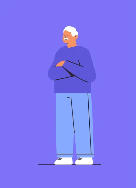 Senior man in casual clothes grandfather standing pose male cartoon character full length — Vetor de Stock