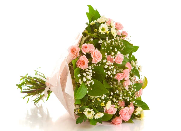 Boeket bloemen, geïsoleerd — Stockfoto