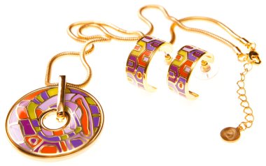 kolye ve küpe, izole
