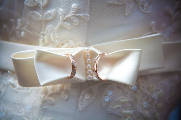 Evlilik yüzükleri.