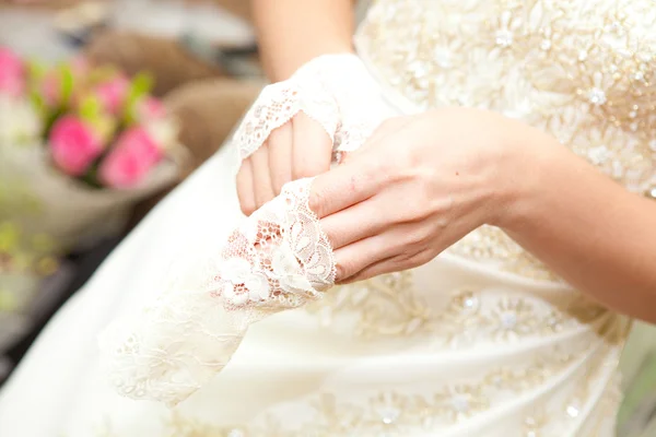 Vestido blanco de la novia . —  Fotos de Stock