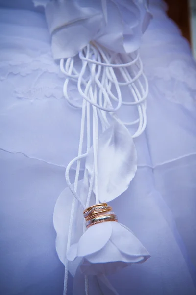 Wedding rings — Stock Photo, Image