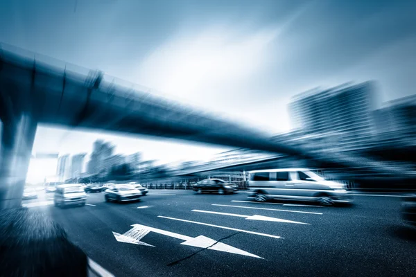 Trafiken i staden — Stockfoto