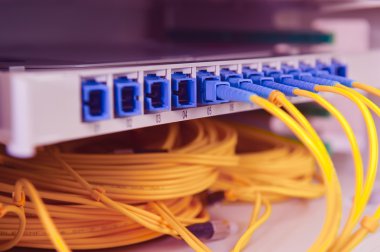 Ağ iletişimi ve Internet sunucu odası