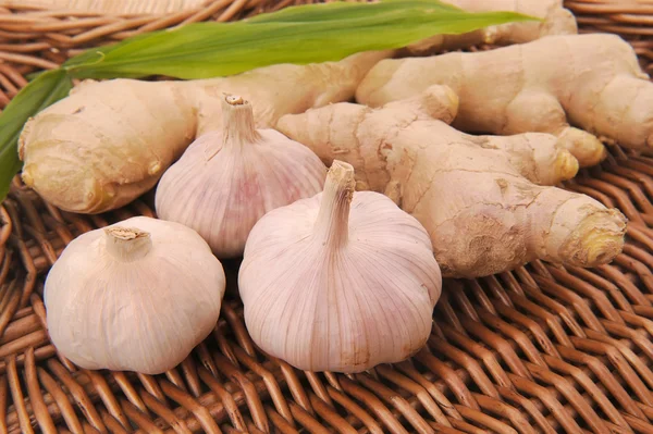 Zencefil ve sarımsak — Stok fotoğraf