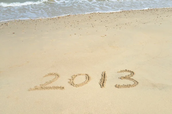 Numero 2013 sulla spiaggia dell'alba — Foto Stock