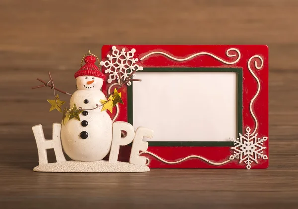Lonely snowman make of corrugated paper — Stock Photo, Image