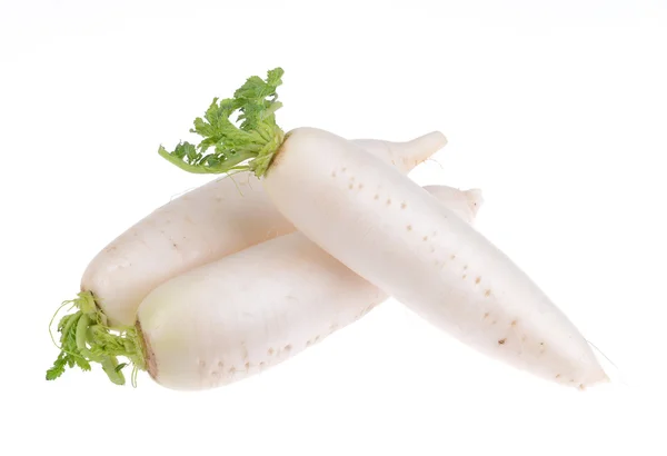 Daikon ředkvičky izolované na bílém pozadí — Stock fotografie