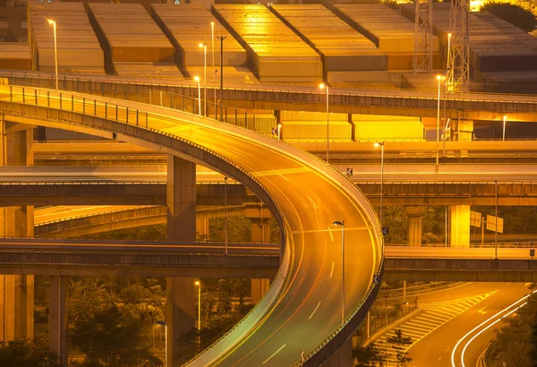 Carretera paso elevado por la noche — Foto de Stock