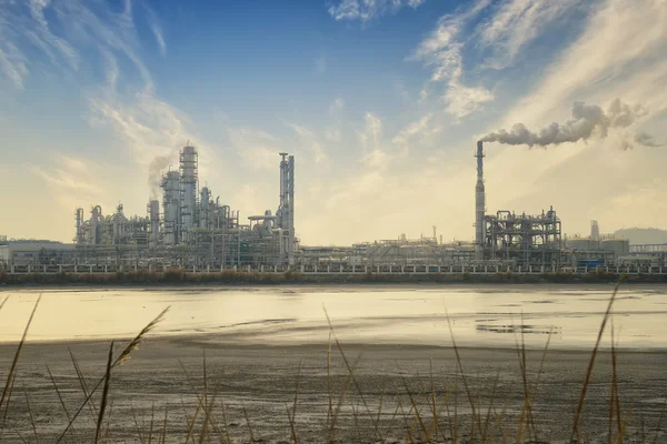 Refinery industrial plant with Industry boiler at night — Stock Photo, Image