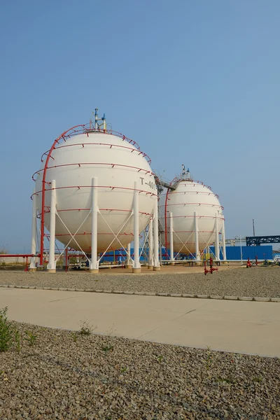 Gas tanks for petrochemical plant — Stock Photo, Image