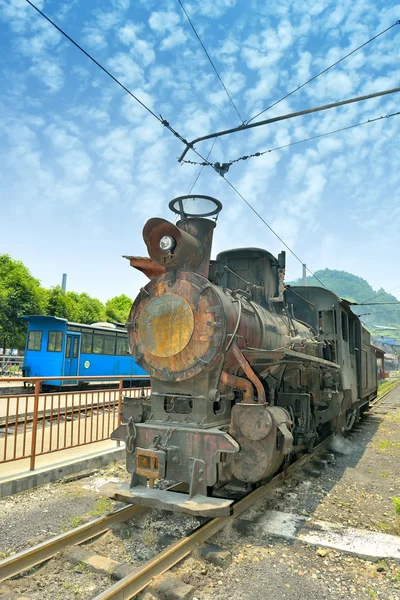 Ferrocarril de vía estrecha, provincia china de Sichuan . —  Fotos de Stock