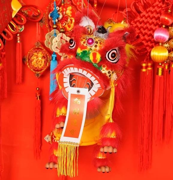 Traditional dancing lion for lucky of Chinese New Year — Stock Photo, Image