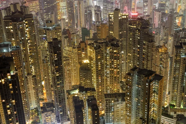Hong kong city skyline panorama på natten med victoria Harbour en — Stockfoto