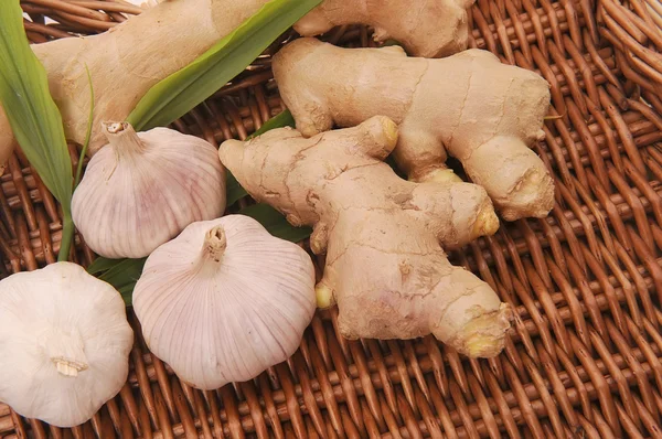 Zencefil ve sarımsak — Stok fotoğraf