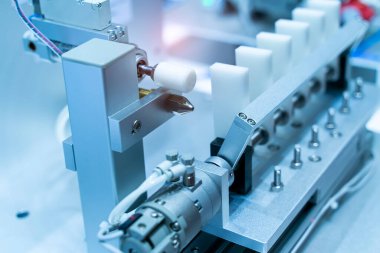 Endüstriyel makinede robotik ve pnömatik piston ünitesi, otomatik sıkıştırılmış hava fabrikası üretimi