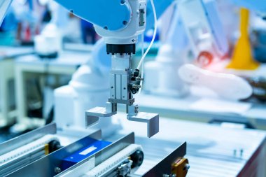 Endüstriyel makinede robotik ve pnömatik piston ünitesi, otomatik sıkıştırılmış hava fabrikası üretimi