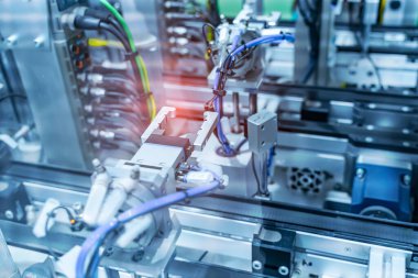 Endüstriyel makinede robotik ve pnömatik piston ünitesi, otomatik sıkıştırılmış hava fabrikası üretimi