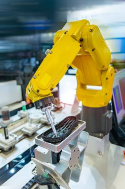 Robotik makine lastik tabanları ölçer