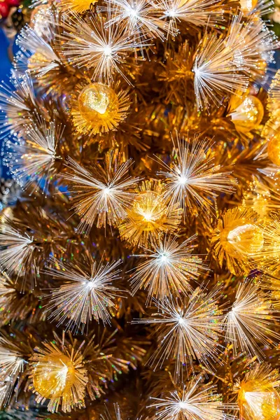 Weihnachtlich Geschmückter Baum Mit Deko Urlaubskonzept — Stockfoto