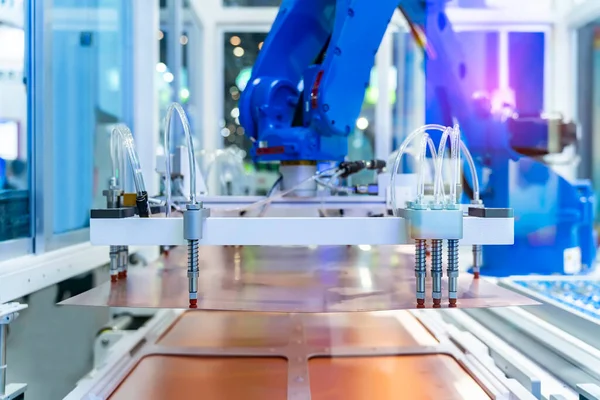 Automatische Pneumatische Kolbensauganlage Auf Industriemaschine Automatisierung Druckluftfabrikproduktion — Stockfoto