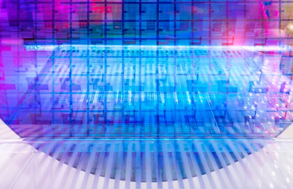 Silicon Chip Wafer Reflecting Different Colors — Stock Photo, Image
