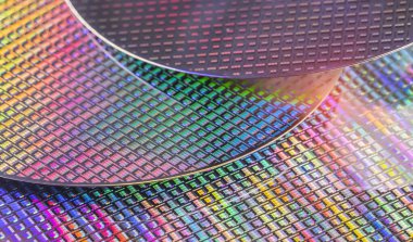 Elektronikte entegre devrelerin üretimi için kullanılan mikro çipli silikon gofretler