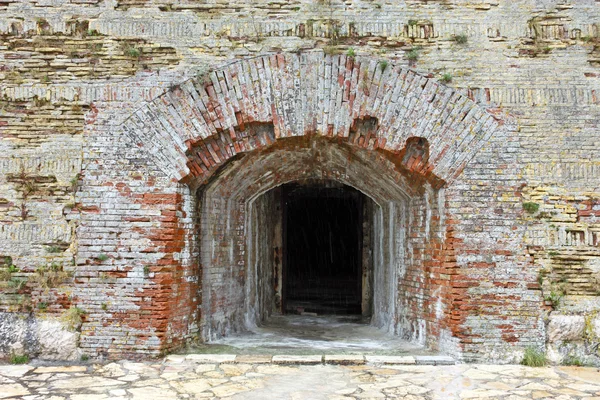 Entrance into old fortress — Stock Photo, Image