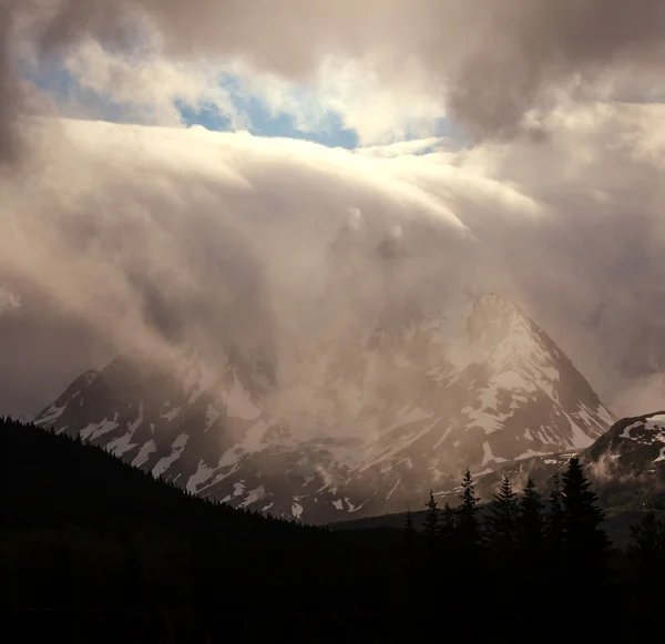 Mountain peak — Stock Photo, Image