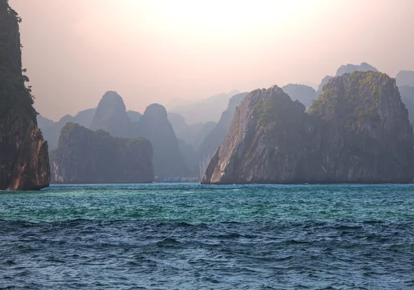 Halong — Stock Photo, Image