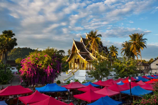 Tempel i luang prabang — Stockfoto