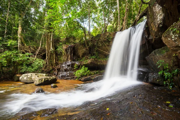 Waterfall in Cambodia — Stock Photo, Image