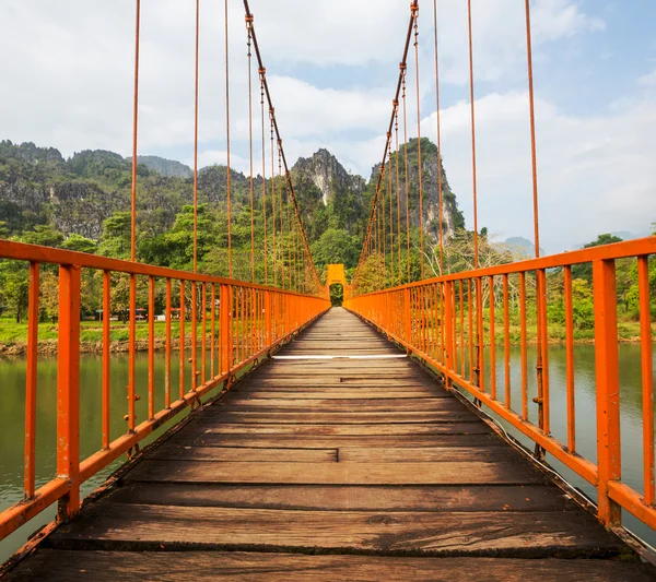 Puente en Vang Vieng —  Fotos de Stock