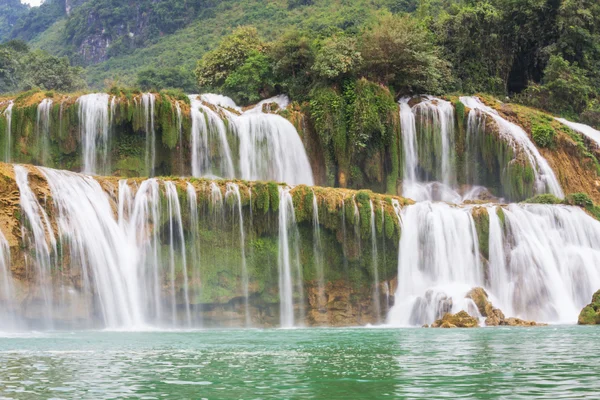 Cascada en Vietnam — Foto de Stock