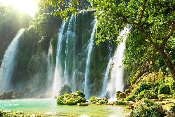 Waterfall in Vietnam — Stock Photo, Image