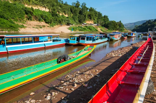 Barco en Laos — Foto de Stock