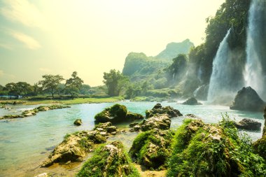 Vietnam 'da şelale