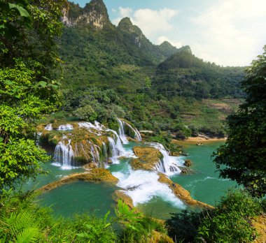 Vietnam 'da şelale