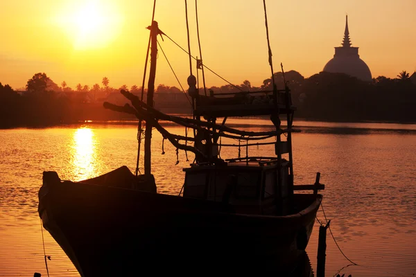 Båt på Sri Lanka — Stockfoto