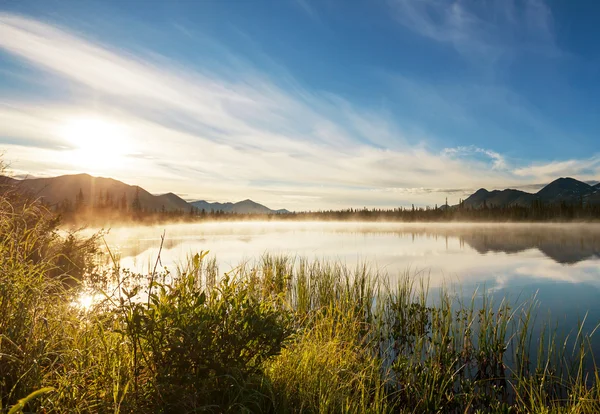 Lac sur l'Alaska — Photo