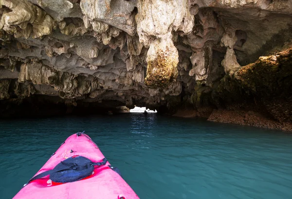 Grotte à Halong — Photo