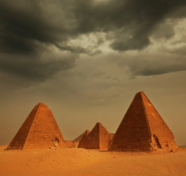 Pyramide auf dem Sudan — Stockfoto