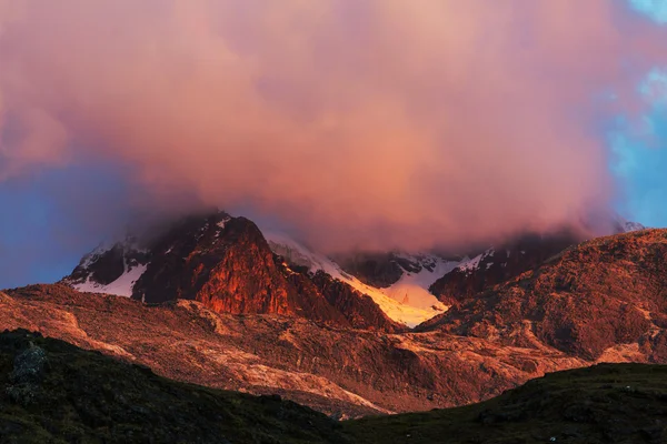 Bolivya'daki dağlar — Stok fotoğraf