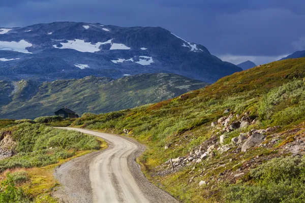 Norveç'te yol — Stok fotoğraf