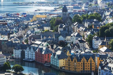 Alesund: Norveç'in en güzel şehir
