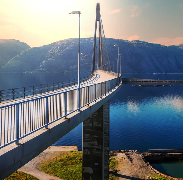 Мост в Норвегии — стоковое фото