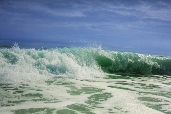 Wave on the beach — Stock Photo, Image