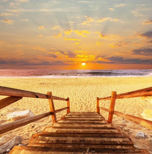 Boardwalk on beach — Stock Photo, Image