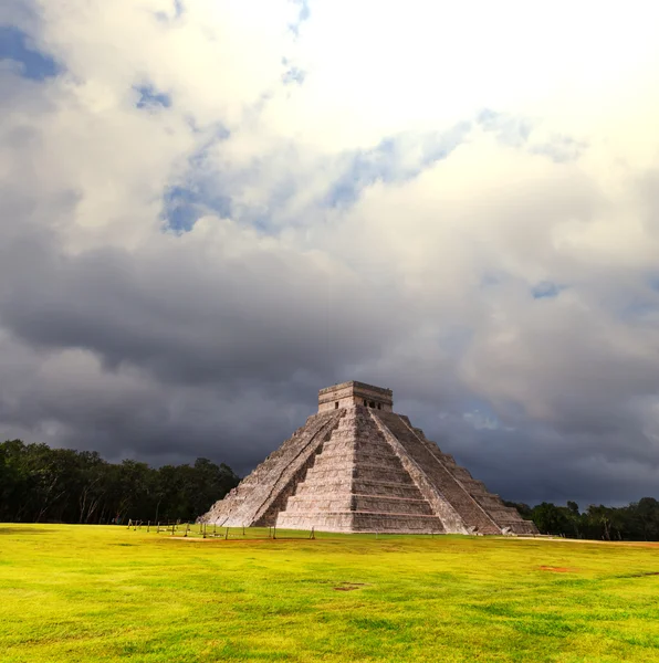 Pyramide en le Mexique — Photo